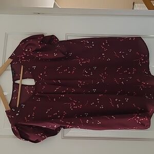 Burgundy floral blouse size 1x